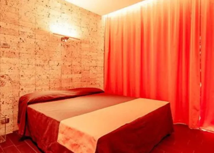Ways Garden & Leisure 4*