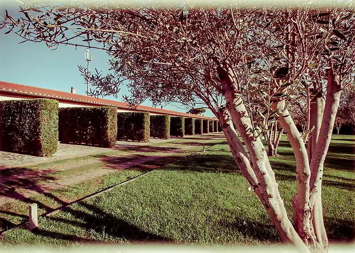 Ways Garden & Leisure Hotel 4*
