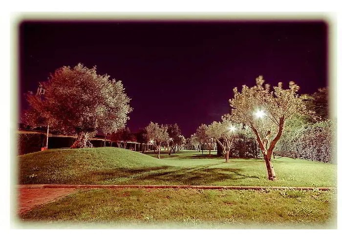 Ways Garden & Leisure Hotel