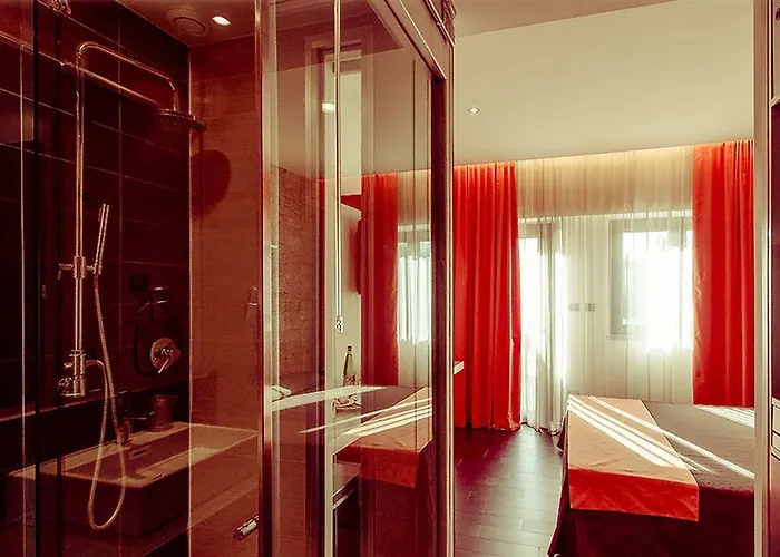 Hotel Ways Garden & Leisure