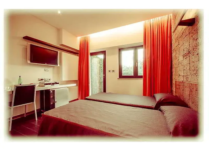 Ways Garden & Leisure Hotel