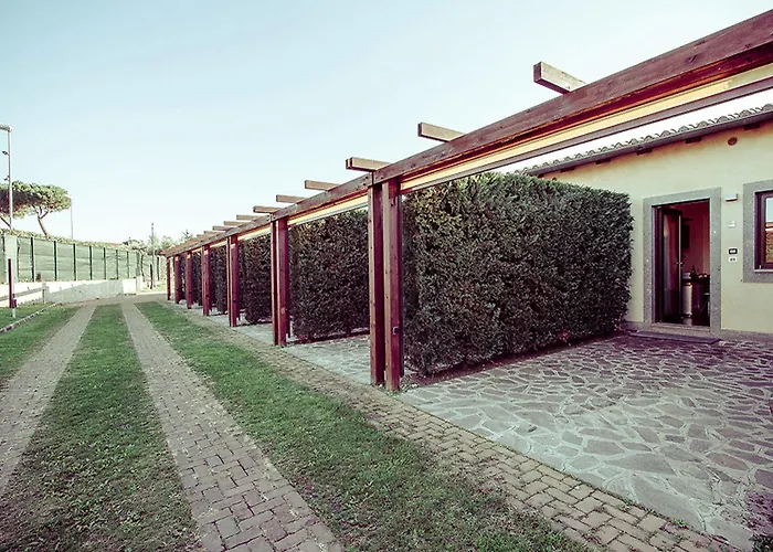 Ways Garden & Leisure Hotel