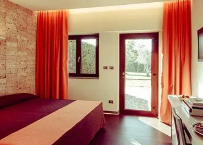 Ways Garden & Leisure Hotel 4*